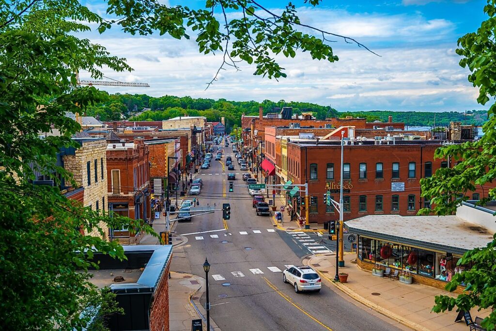 Your Guide to Minnesota's Charming Small Towns shutterstock 2360763731.jpg